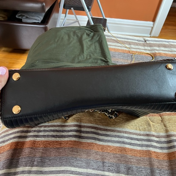 Henri Bendel Shoulder Bag - Picture 7 of 9